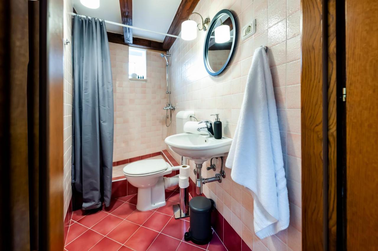 Noemi'S Rooms โรวีน ภายนอก รูปภาพ